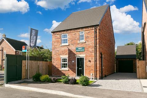 4 bedroom detached house for sale, Market Weighton, York, North Yorkshire, YO43 3FZ