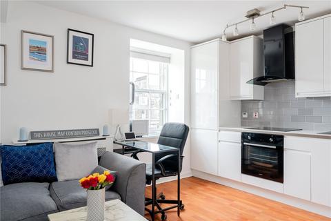 91/12 Constitution Street, Edinburgh, EH6 7AE
