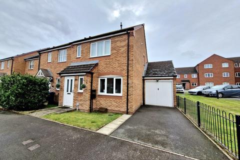 3 bedroom semi-detached house to rent, Hobby Way, Heath Hayes