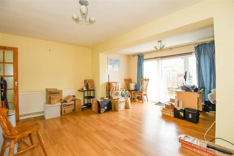 66 Drynham Road, Trowbridge, BA14 0PF