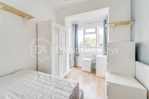 4 bedroom flat to rent, Cranston Estate, Islington, London