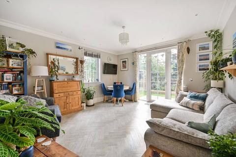 1 bedroom flat for sale, Whitcome Mews, Kew, Richmond, TW9