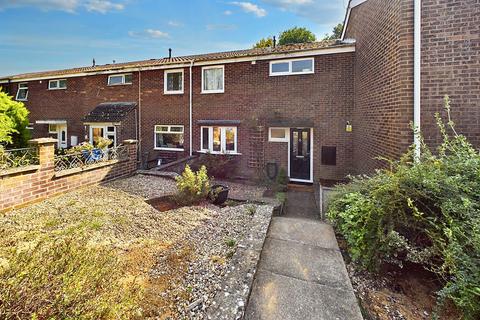 3 bedroom terraced house for sale, Catherine Howard Close, Thetford, IP24