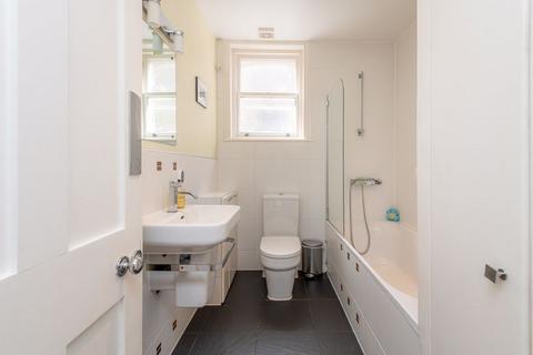 8c Aberdare Gardens, London, NW6 3PY