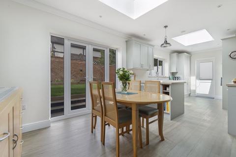 75 Squires Way, Dartford, DA2 7NN