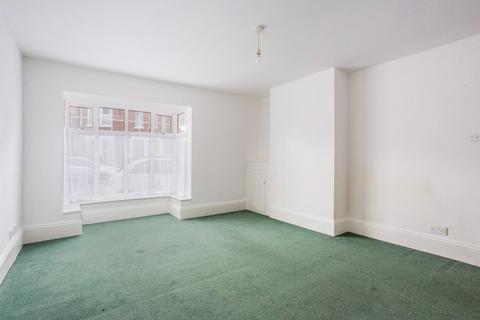 1 bedroom flat for sale, Ayleswade Road, Salisbury