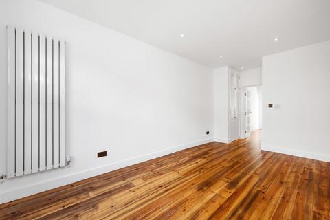 2 bedroom terraced house for sale, Chesthunte Road, Tower Gardens N17