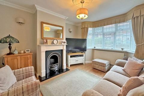 3 bedroom semi-detached house for sale, Glebe Road, Willenhall