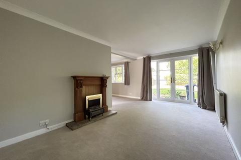 2 bedroom detached bungalow for sale, Summerlands, Cranleigh