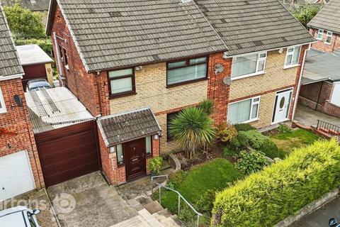 3 bedroom semi-detached house for sale, Winlea Avenue, BRECKS