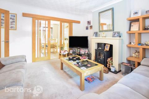 3 bedroom semi-detached house for sale, Winlea Avenue, BRECKS