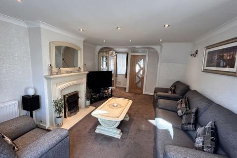 39 Claverdon Drive, Great Barr, Birmingham, B43 5HR