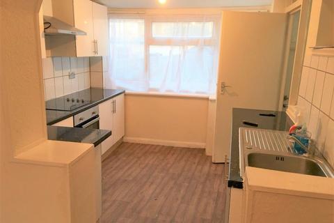 2 bedroom terraced house to rent, Nightingale Road, Enfield N9