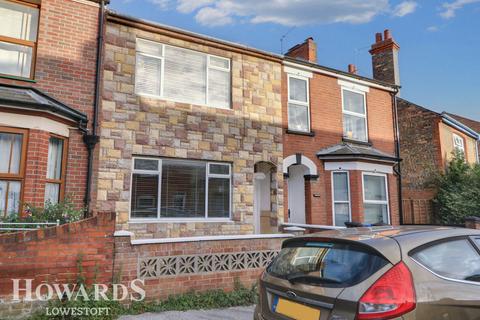 3 bedroom terraced house for sale, Burton Street, Lowestoft