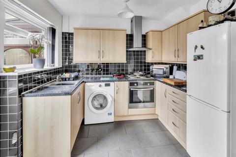 2 bedroom end of terrace house for sale, Oakley Street, Littleborough, OL15 8RQ