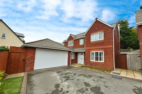 4 bedroom detached house for sale, Old Church Close, Bridgend CF33