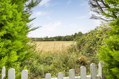 3 bedroom bungalow for sale, Leewood Way, Effingham