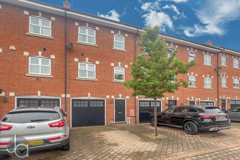 3 bedroom townhouse for sale, Peache Road, Colchester