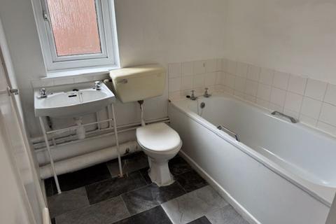 1 bedroom apartment to rent, Downton Court, Hollinswood, Telford