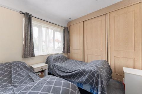 37 Gascoigne Road, New Addington, Croydon, CR0 0NH