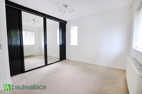 5 Foxes Drive, Waltham Cross, EN7 6HG