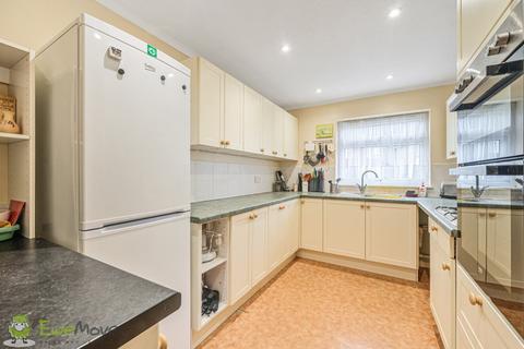 6 Adam Close, Baughurst, Tadley, RG26 5HG