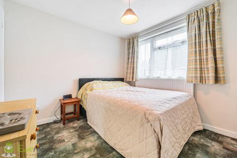 6 Adam Close, Baughurst, Tadley, RG26 5HG