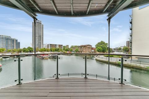 2 bedroom apartment for sale, Boardwalk Place, London, E14