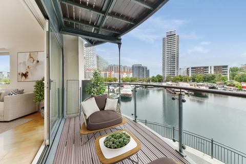 2 bedroom apartment for sale, Boardwalk Place, London, E14