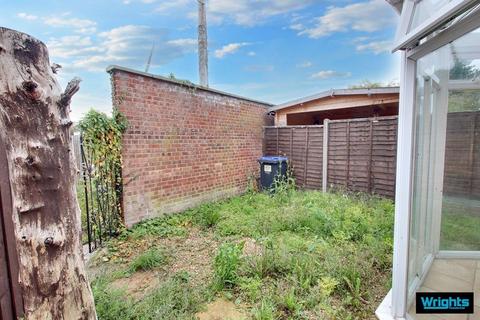 17 Cherry Gardens, Trowbridge, BA14 7AU