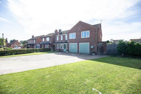 5 bedroom detached house for sale, Back Street, Laxton, DN14