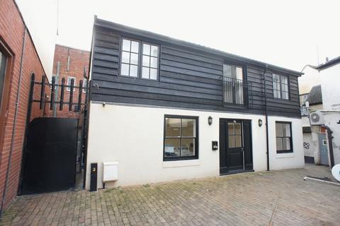 Property to rent, Little Square, Braintree