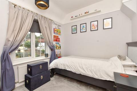 145 Warren Road, Banstead, SM7 1LT
