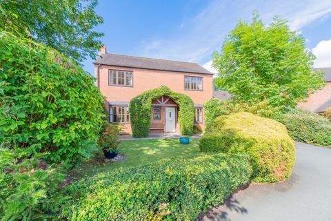 4 bedroom detached house for sale, Donnett Close, Oswestry