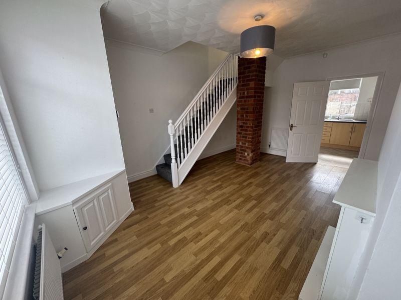 Catherine Street East, Horwich 2 bed property to rent £750 pcm (£173 pw)