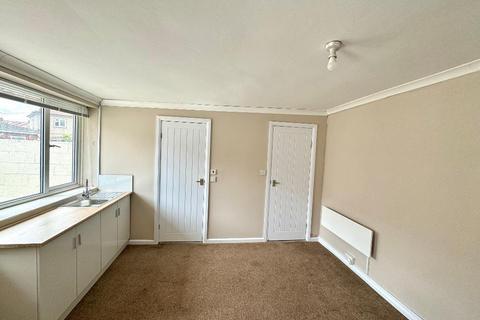 Studio to rent, Manor Park, SLOUGH, Sl2  1jt