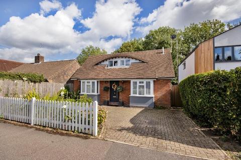 3 bedroom detached house for sale, Dorothy Avenue, Cranbrook, Kent, TN17 3AL