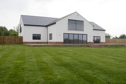 5 bedroom detached house for sale, Farmers Lane, Tring Road, Dunstable, Bedfordshire, LU6 2JU