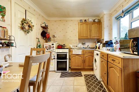 3 bedroom terraced house for sale, Michael Way, Pontypool