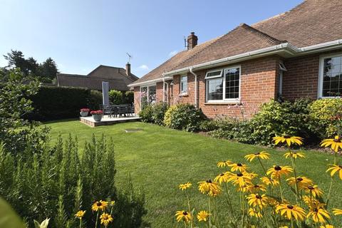 2 bedroom detached bungalow for sale, Manor Close, Sidmouth