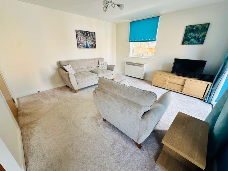 Attingham Drive, Dudley DY1 2 bed flat for sale £119,950