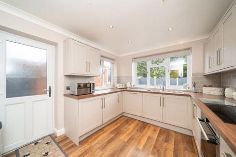 65 Allenby Close, Kingswinford, DY6 8SY