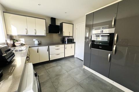 3 bedroom semi-detached house for sale, Holm Hill Gardens, Peterlee, County Durham, SR8