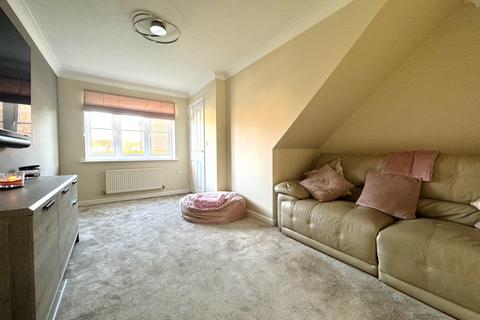 3 bedroom semi-detached house for sale, Holm Hill Gardens, Peterlee, County Durham, SR8