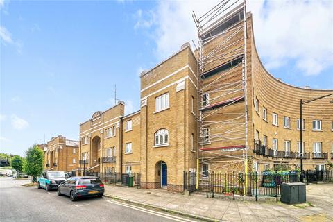 Maroon Street, London, E14