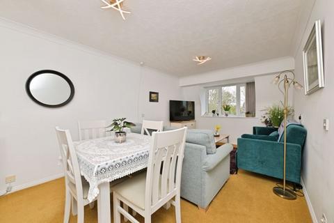 1 bedroom retirement property for sale, West Street, Huntingdon PE29
