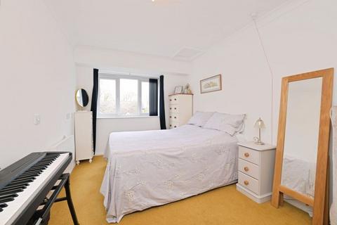 1 bedroom retirement property for sale, West Street, Huntingdon PE29