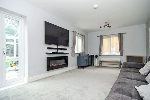 4 bedroom detached house for sale, Pine Tree Close, Burntwood WS7