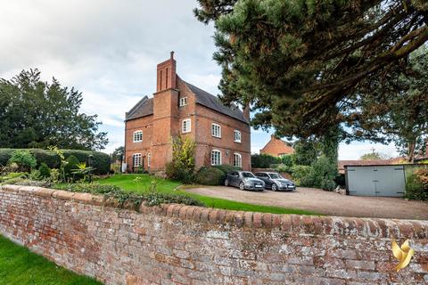 6 bedroom detached house for sale, Worcester WR6