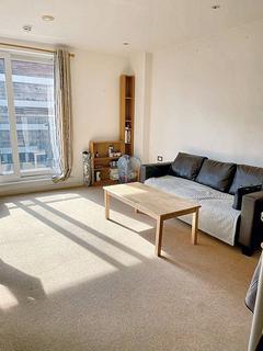 2 bedroom apartment to rent, High Street, Uxbridge UB8